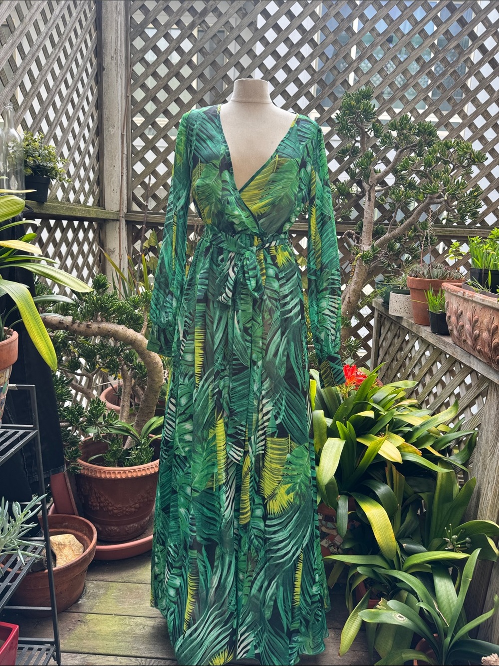 AKIRA, Green Tropical Wrap Maxi Dress, w/mini skirt.  Size Small GUC